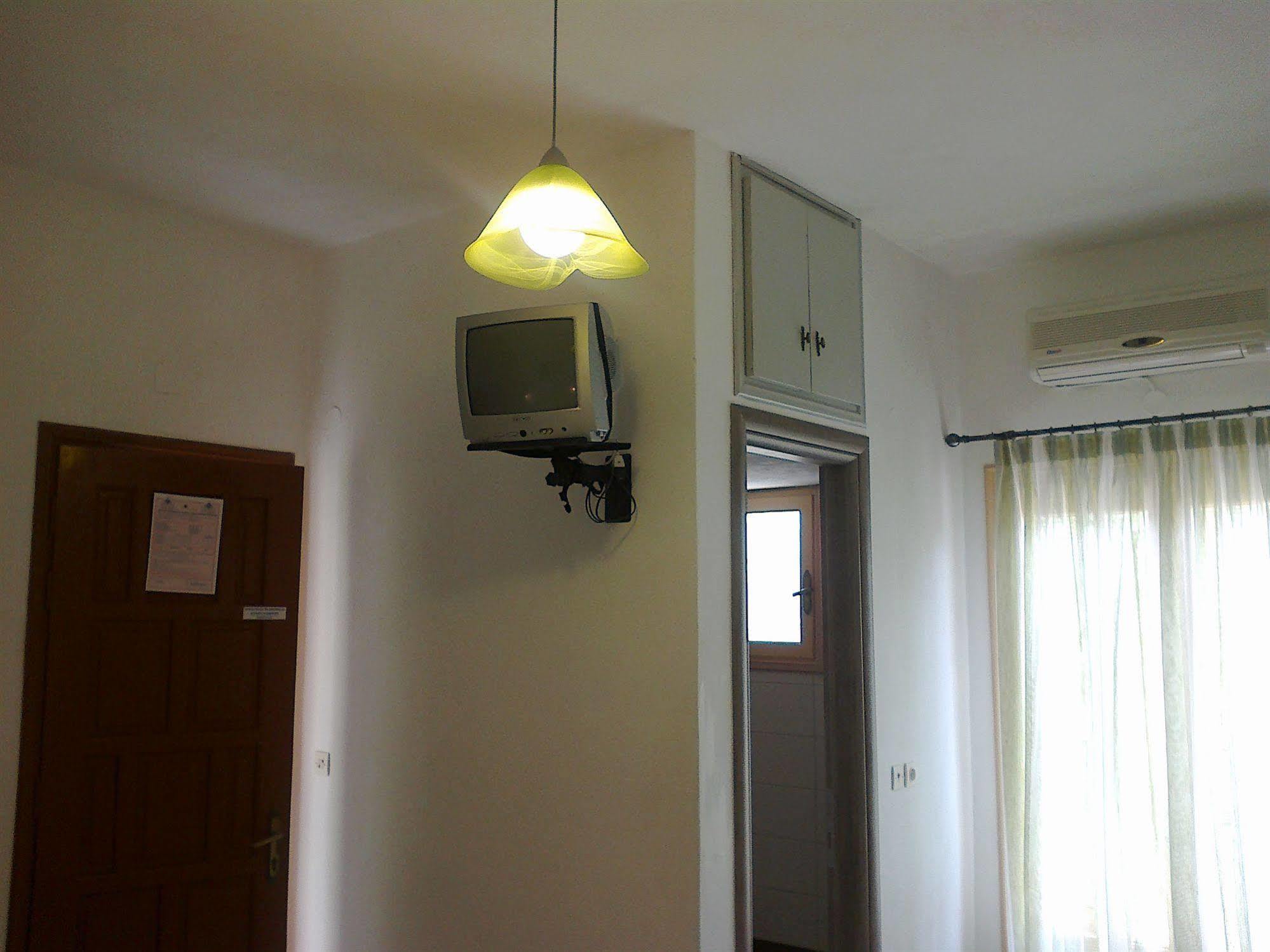 Vassilis Studios Anaxos Exteriör bild