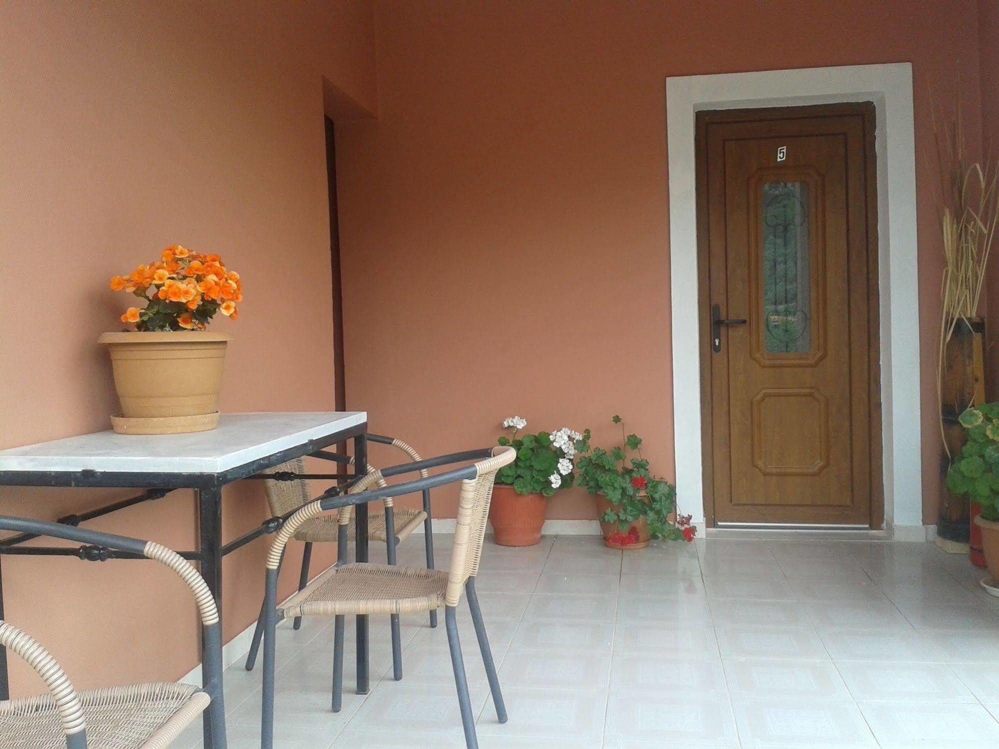 Vassilis Studios Anaxos Exteriör bild